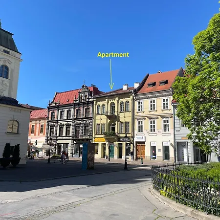 Royal In Historical Downtown Кошице