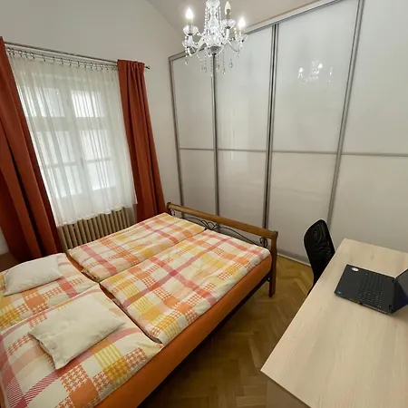 Royal In Historical Downtown *